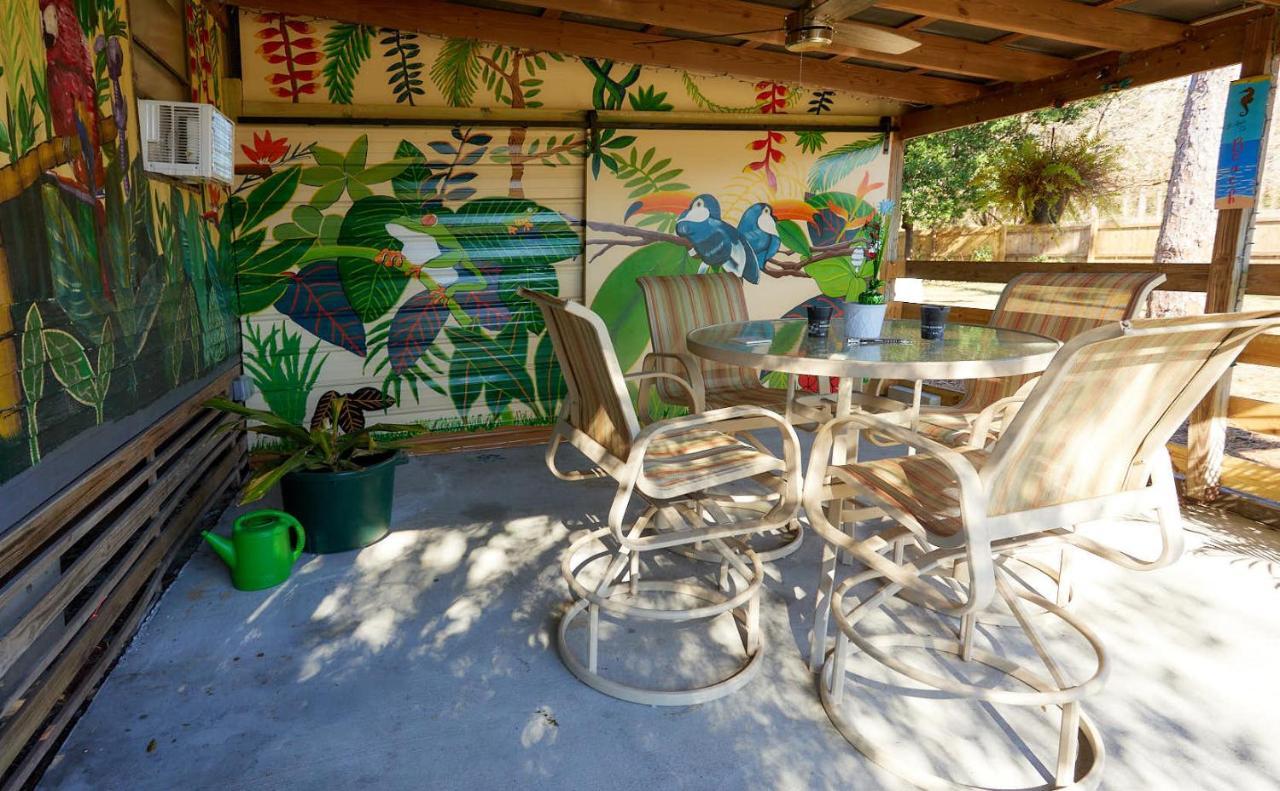 Room In Bb - Pleasant Days Bb Tropical Master Suite هوموساسا المظهر الخارجي الصورة